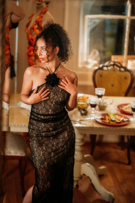ROSE – Siyah Dantel Elbise